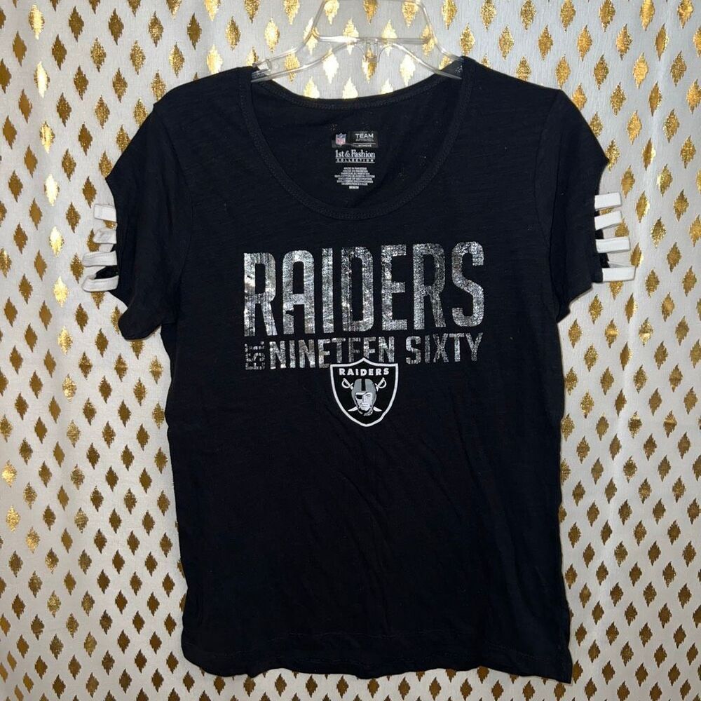 Women’s Raiders T-shirt foil silver arm cut outs size M